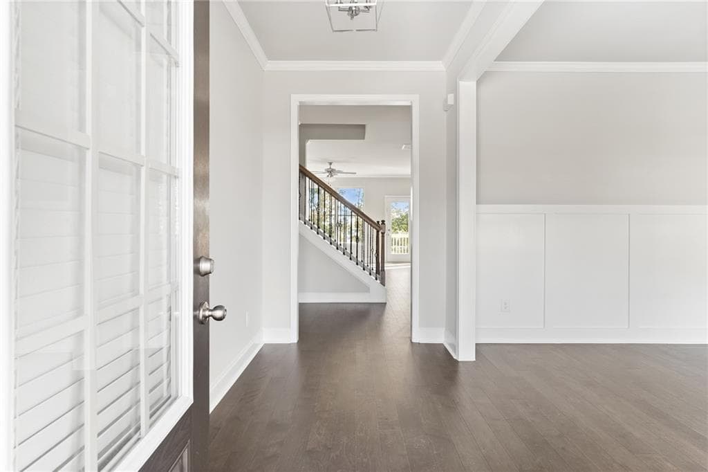 5 bedroom, 3 bathroom, 2,562 sq ft single family residence for sale at 2031 Orchid Lane, Lithia Springs, GA 30122 — photo 3