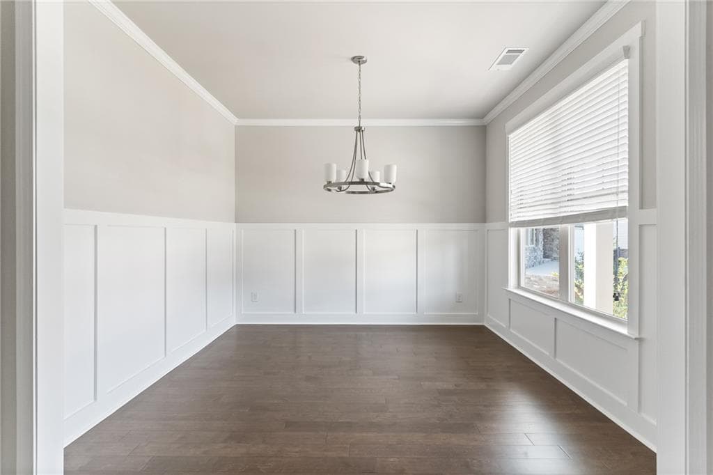 5 bedroom, 3 bathroom, 2,562 sq ft single family residence for sale at 2031 Orchid Lane, Lithia Springs, GA 30122 — photo 4