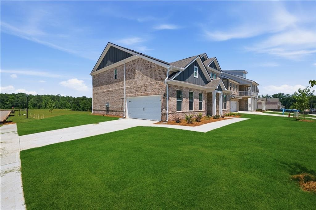 4 bedroom, 3 bathroom, 2,702 sq ft single family residence under contract at 396 Enchanted Springs Court, Mcdonough, GA 30253 — photo 3