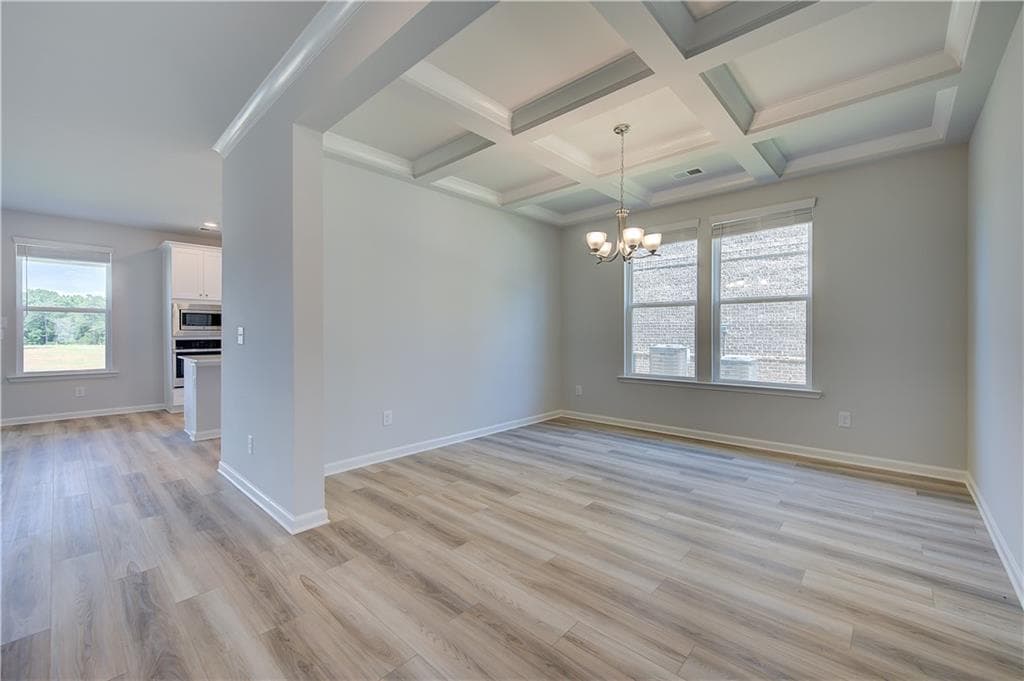 4 bedroom, 3 bathroom, 2,702 sq ft single family residence under contract at 396 Enchanted Springs Court, Mcdonough, GA 30253 — photo 7