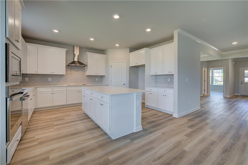 4 bedroom, 3 bathroom, 2,702 sq ft single family residence under contract at 396 Enchanted Springs Court, Mcdonough, GA 30253 — photo 9