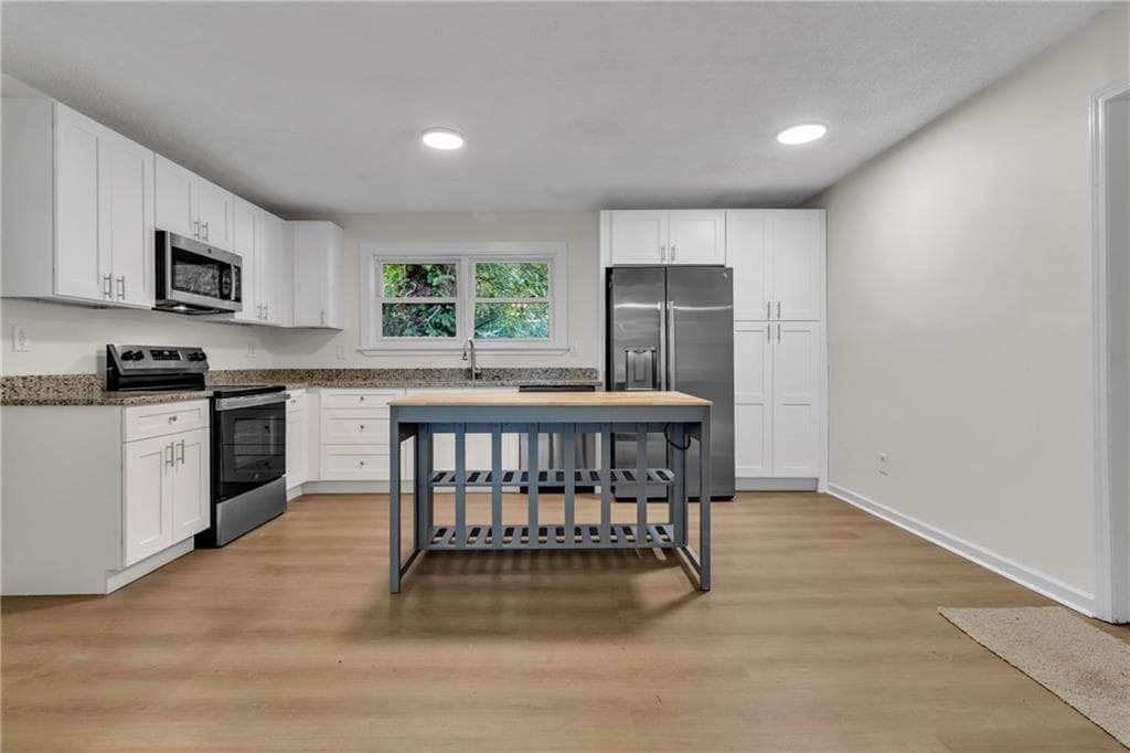 4 bedroom, 2 bathroom, 1,804 sq ft single family residence under contract at 170 Peachtree Court, Riverdale, GA 30274 — photo 10