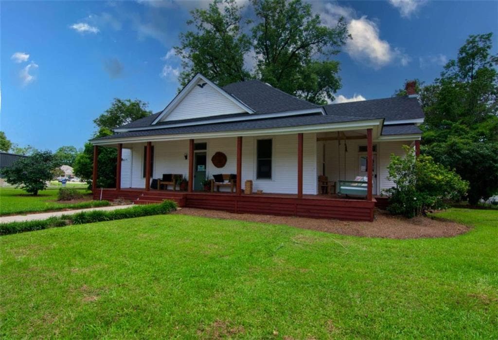 3 bedroom, 3 bathroom, 2,299 sq ft single family residence for sale at 322 Fort Lane, Hamilton, GA 31811 — photo 3