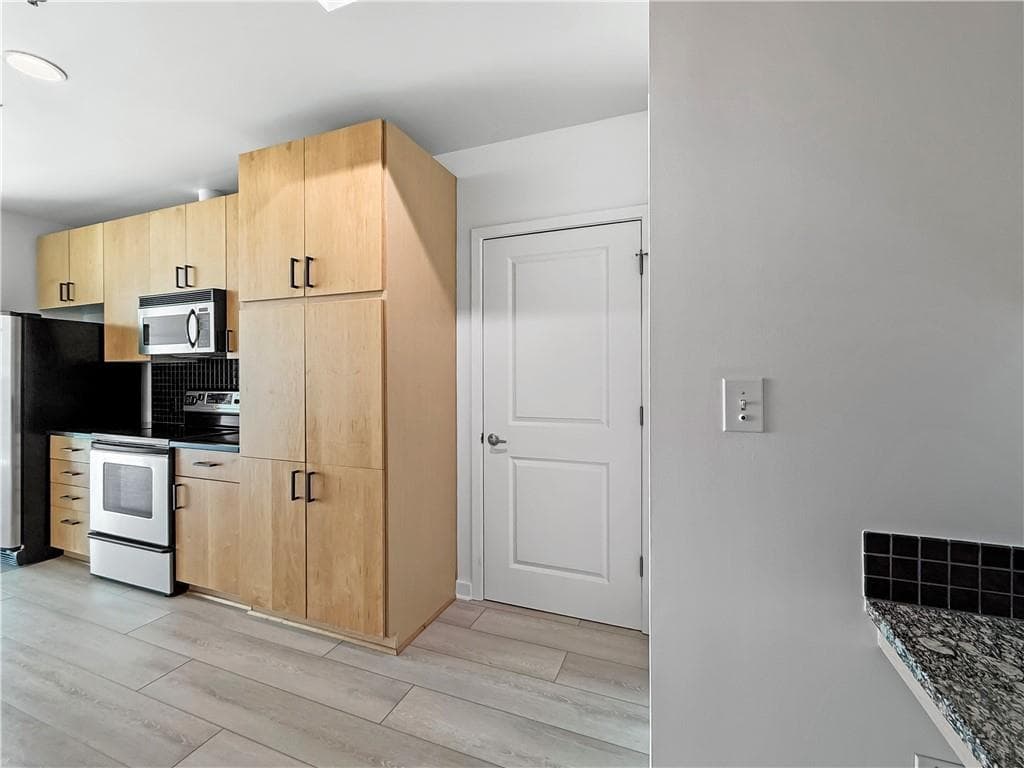 1 bedroom, 1 bathroom, 683 sq ft condominium for rent at 923 Peachtree Street 834, Atlanta, GA 30309 for $2,100 a month — photo 10