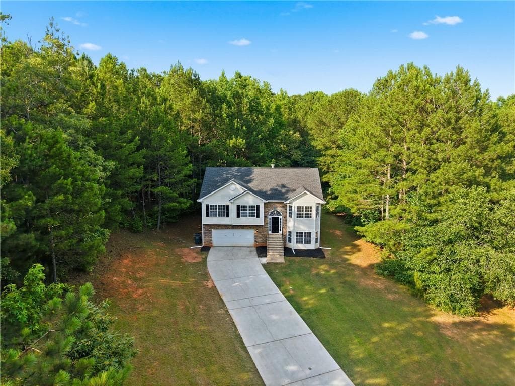 4 bedroom, 3 bathroom, 2,280 sq ft single family residence for sale at 210 Coldwater Drive, Covington, GA 30016 — photo 3