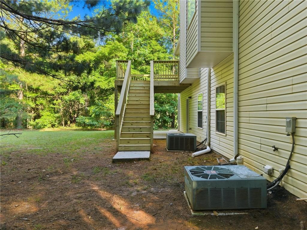 4 bedroom, 3 bathroom, 2,280 sq ft single family residence for sale at 210 Coldwater Drive, Covington, GA 30016 — photo 7