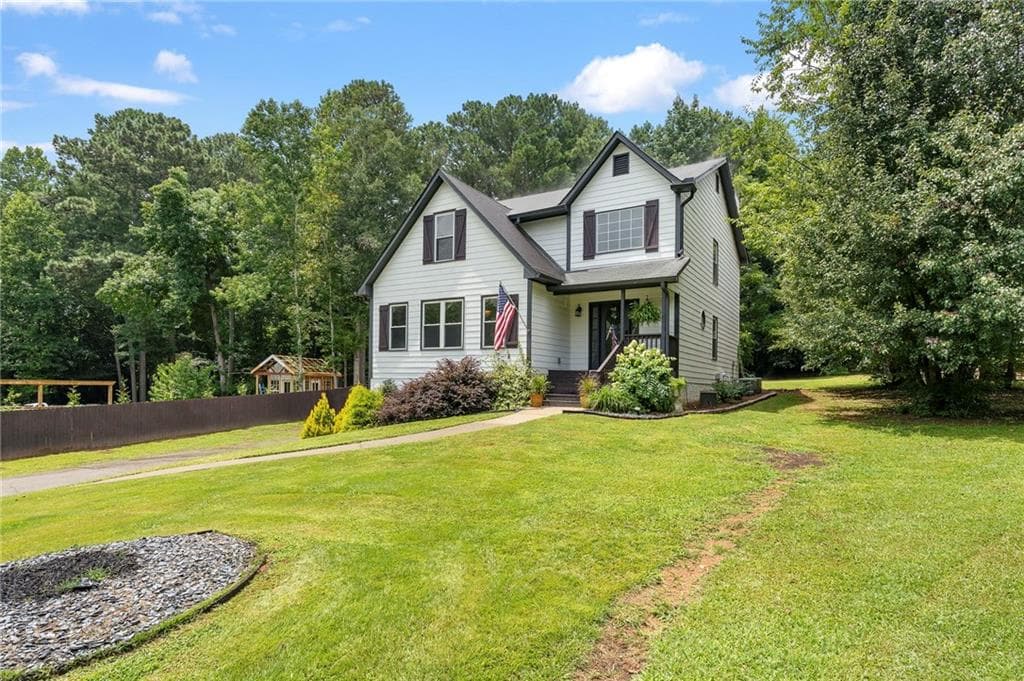 4 bedroom, 3 bathroom, 2,520 sq ft single family residence under contract at 223 Rebel Ridge, Dallas, GA 30132 — photo 3