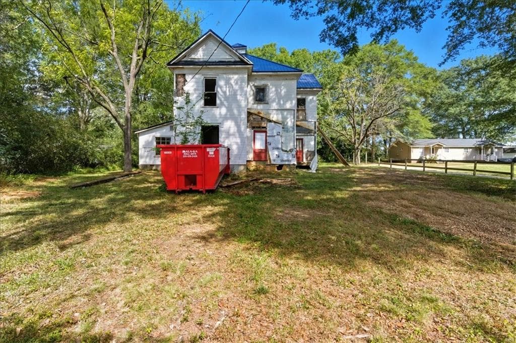 5 bedroom, 4 bathroom, 3,056 sq ft single family residence for sale at 111 Bryan Street, Bremen, GA 30110 — photo 2