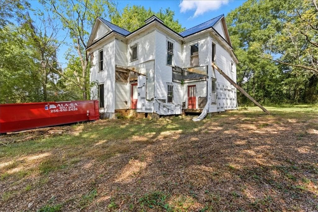 5 bedroom, 4 bathroom, 3,056 sq ft single family residence for sale at 111 Bryan Street, Bremen, GA 30110 — photo 3
