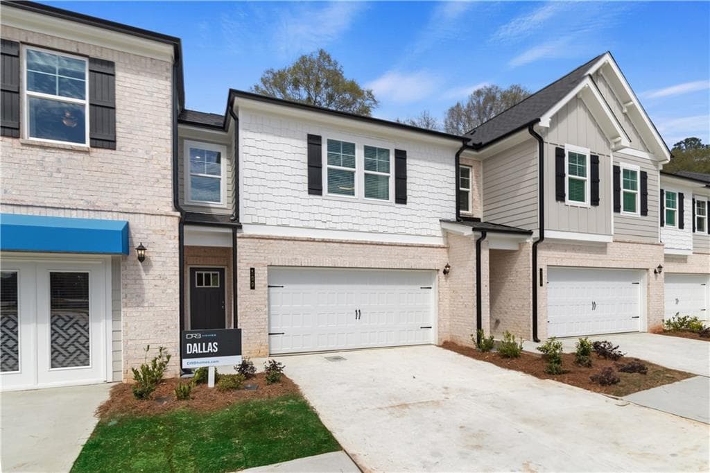 3 bedroom, 3 bathroom, 1,718 sq ft condominium under contract at 659 Treasure Drive, Stockbridge, GA 30281 — photo 4
