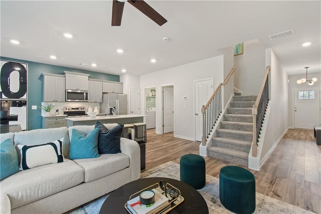 3 bedroom, 3 bathroom, 1,718 sq ft condominium under contract at 659 Treasure Drive, Stockbridge, GA 30281 — photo 9