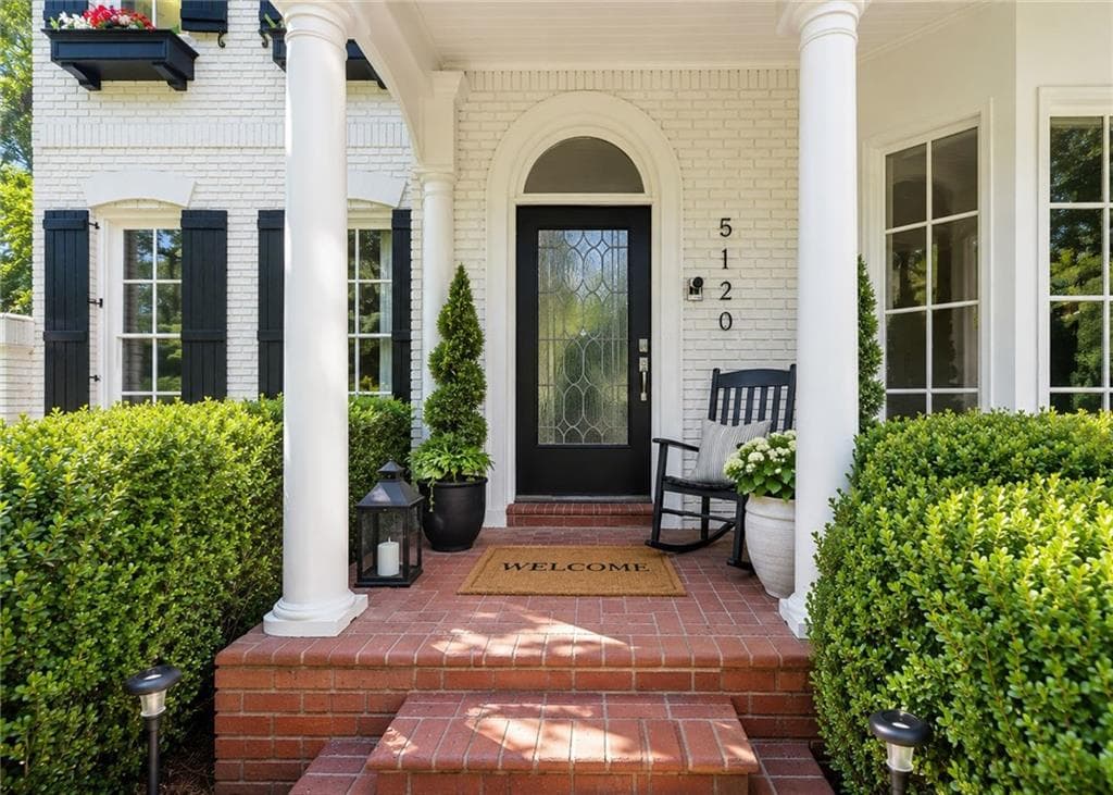 7 bedroom, 7 bathroom, 5,114 sq ft single family residence for sale at 5120 Post Oak Tritt Road, Roswell, GA 30075 — photo 3
