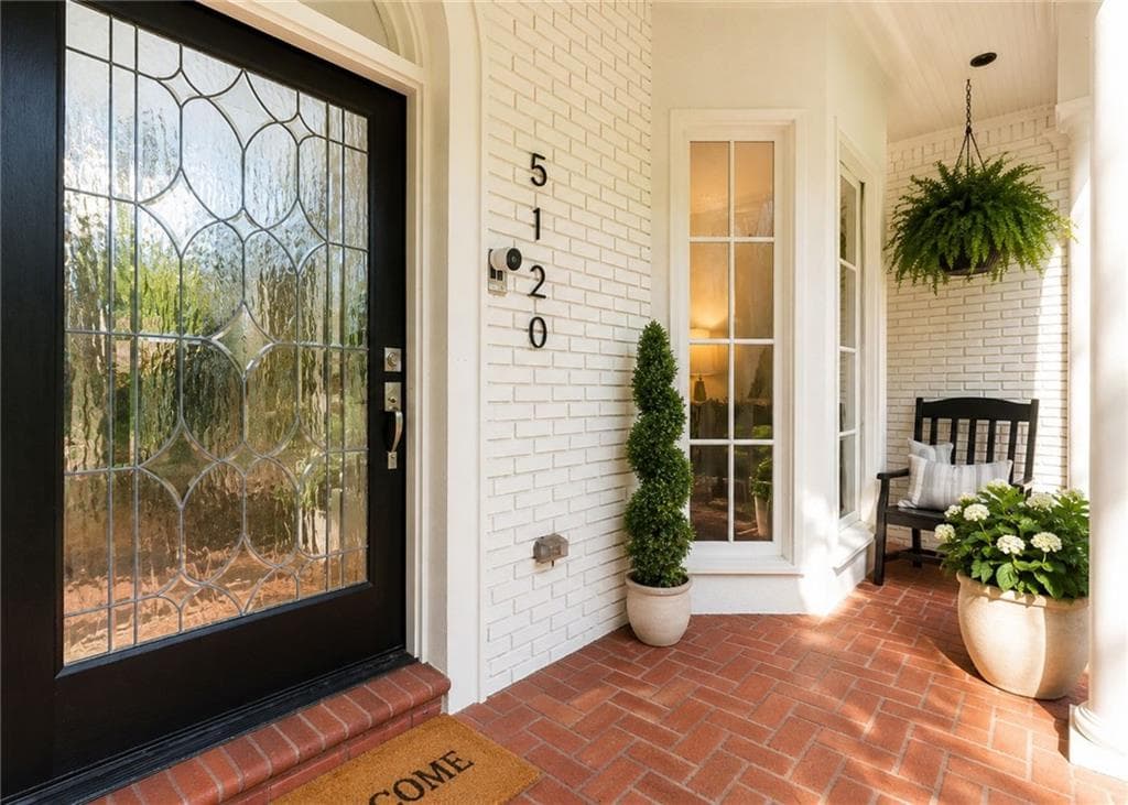 7 bedroom, 7 bathroom, 5,114 sq ft single family residence for sale at 5120 Post Oak Tritt Road, Roswell, GA 30075 — photo 5
