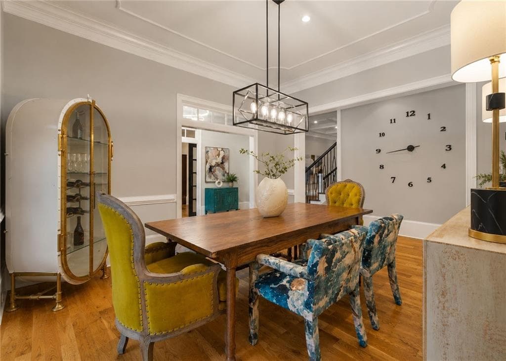 7 bedroom, 7 bathroom, 5,114 sq ft single family residence for sale at 5120 Post Oak Tritt Road, Roswell, GA 30075 — photo 10