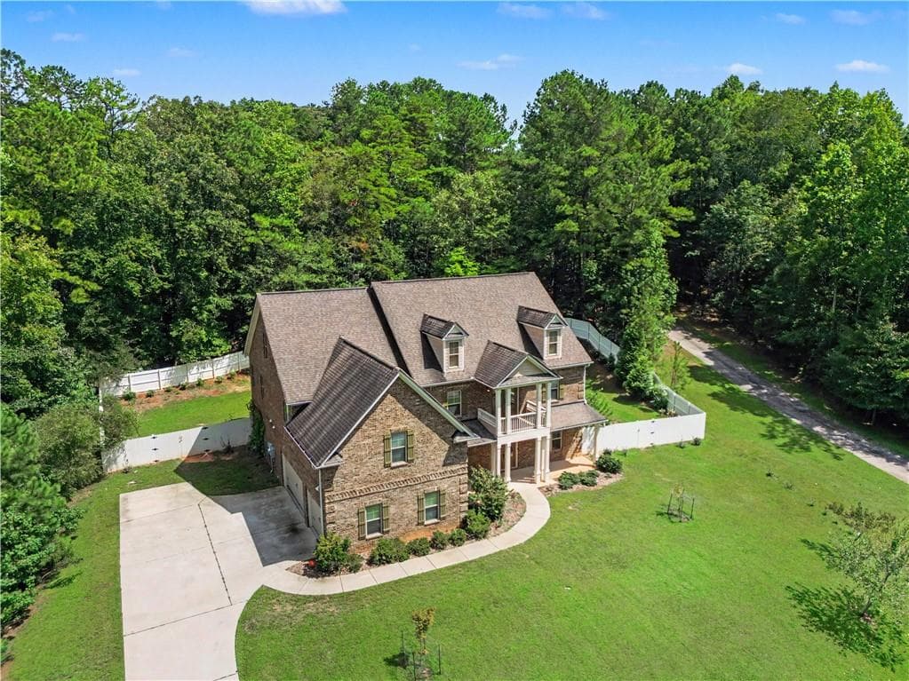 5 bedroom, 6 bathroom, 5,563 sq ft single family residence for sale at 211 Dakotahs Bend, Newnan, GA 30263 — photo 3