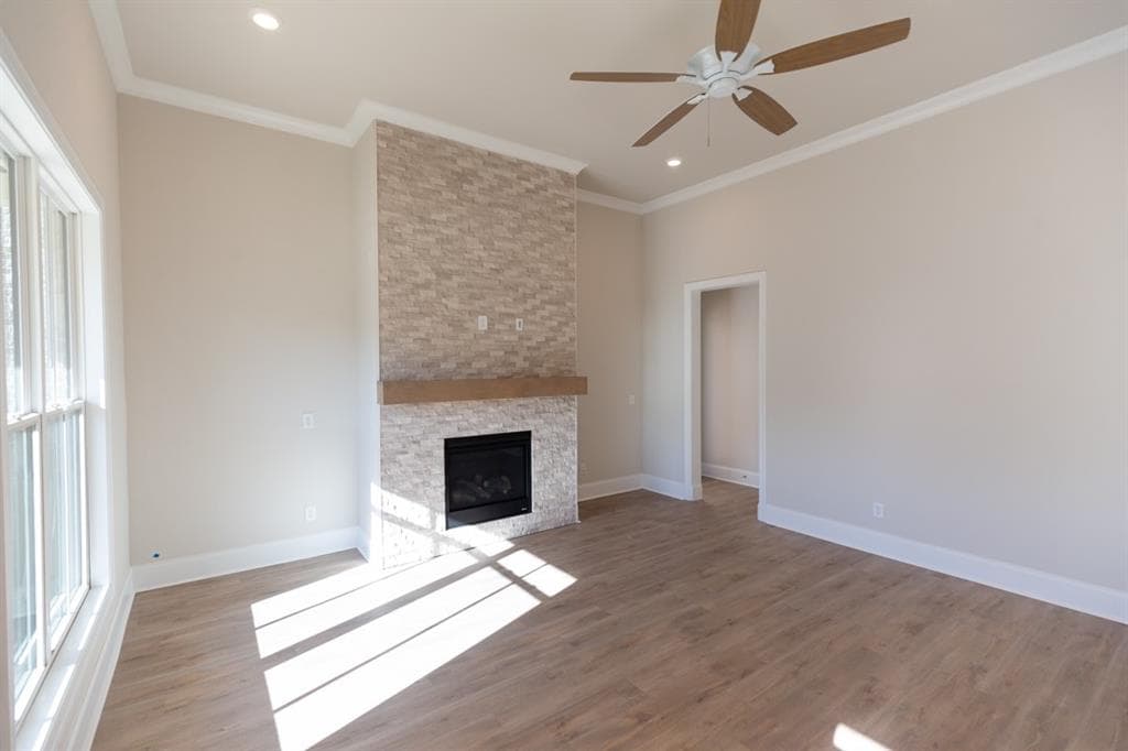 4 bedroom, 4 bathroom, 2,382 sq ft single family residence for sale at 1010 Eastman Court, Hoschton, GA 30548 — photo 8