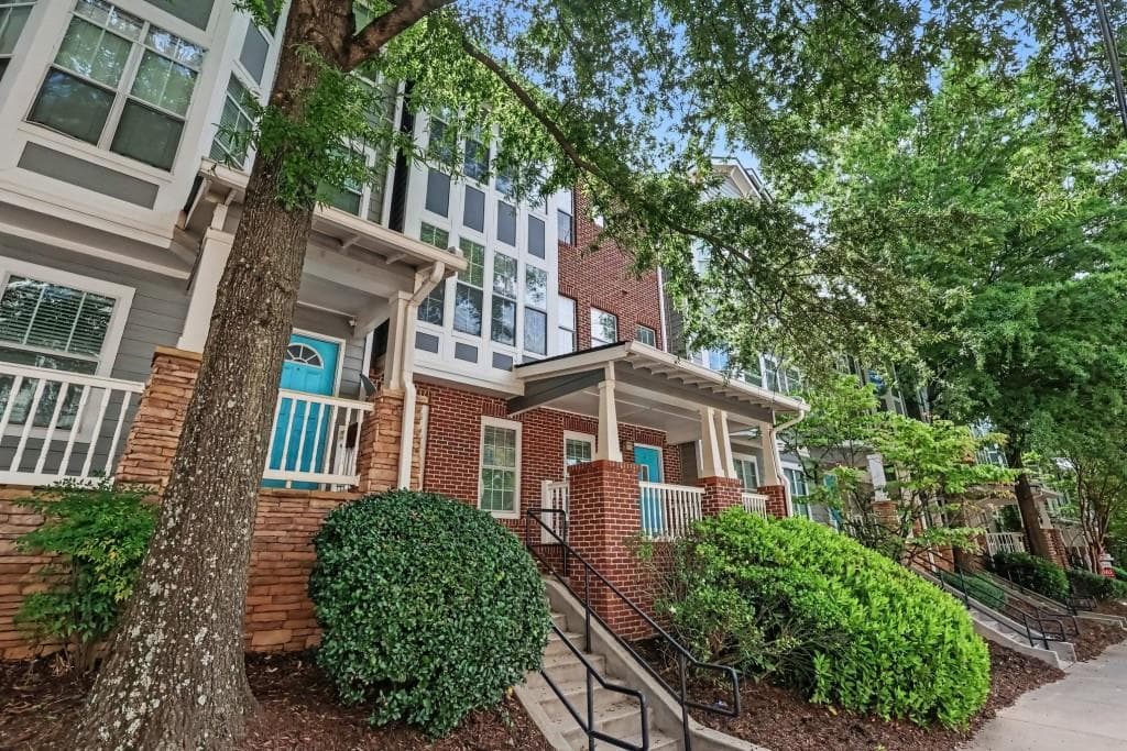 2 bedroom, 3 bathroom, 1,606 sq ft townhouse under contract at 1104 Park Row South, Atlanta, GA 30312 — photo 7