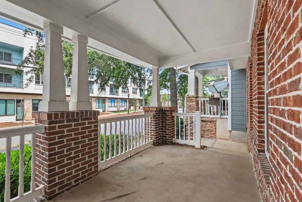 2 bedroom, 3 bathroom, 1,606 sq ft townhouse under contract at 1104 Park Row South, Atlanta, GA 30312 — photo 10