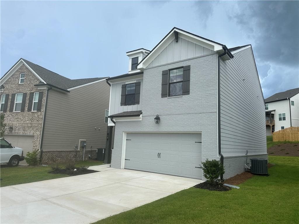3 bedroom, 3 bathroom, 2,016 sq ft single family residence for sale at 19 Butternut Way, Auburn, GA 30011 — photo 2
