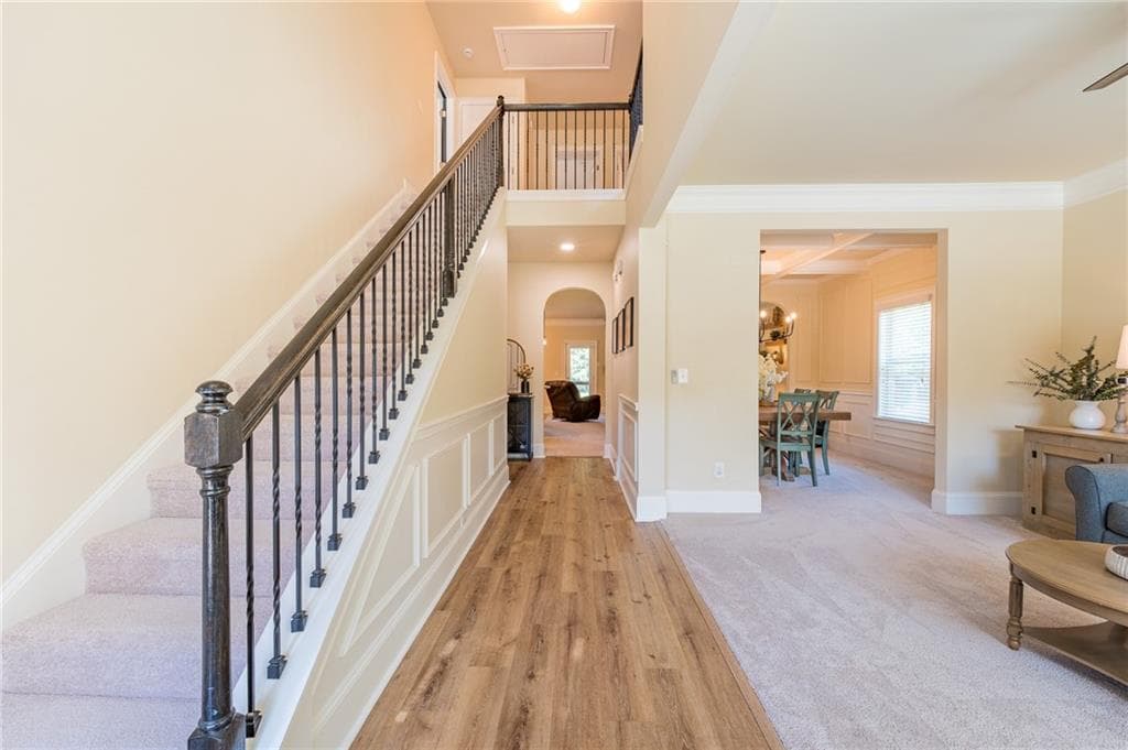 5 bedroom, 3 bathroom, 3,157 sq ft single family residence under contract at 988 Spanish Moss Trail, Loganville, GA 30052 — photo 3
