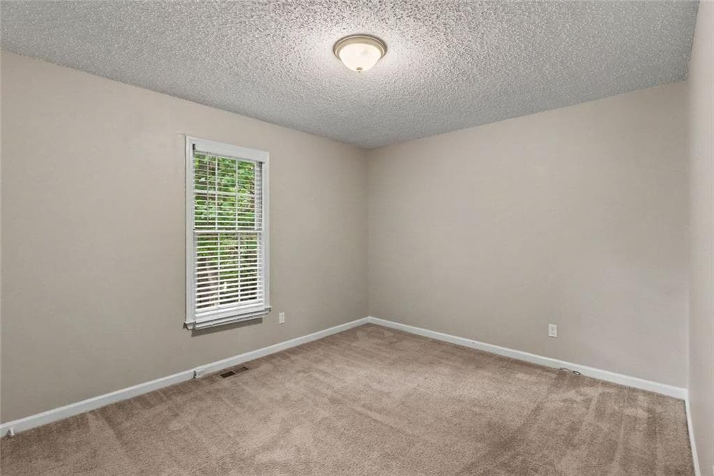 3 bedroom, 2 bathroom, 1,372 sq ft single family residence for sale at 72 Amber Way, Dallas, GA 30157 — photo 8
