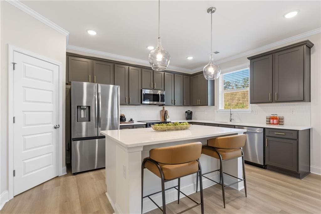 5 bedroom, 4 bathroom, 2,562 sq ft single family residence under contract at 2042 Orchid Lane, Lithia Springs, GA 30122 — photo 9