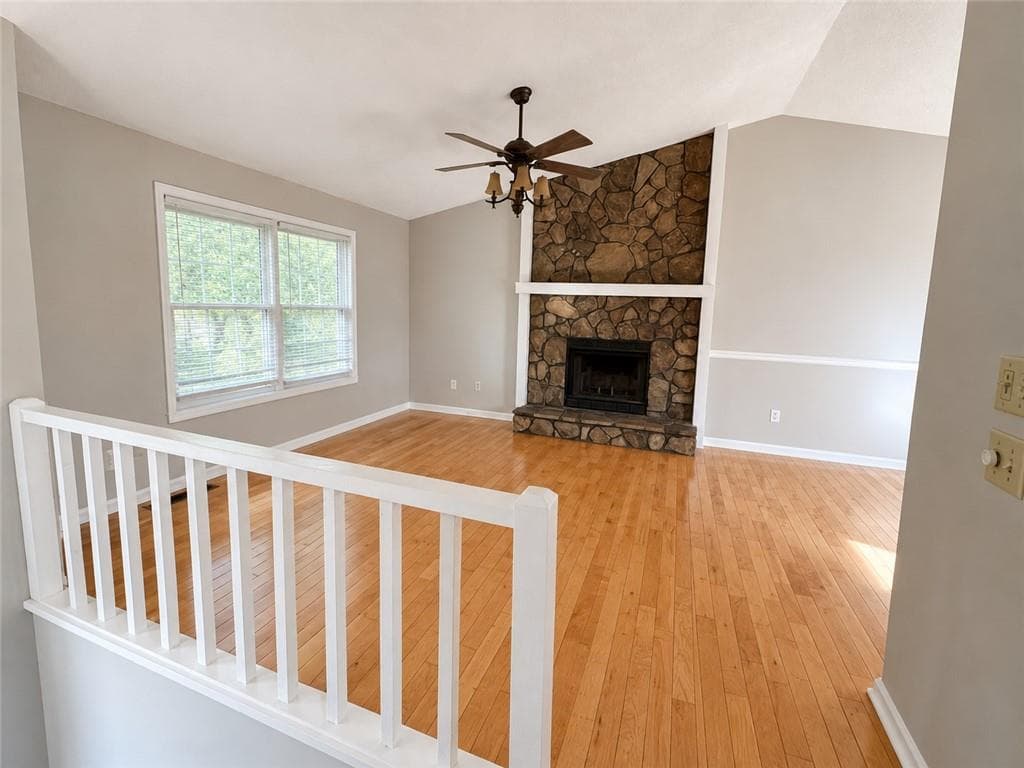 7 bedroom, 6 bathroom, 4,500 sq ft single family residence under contract at 2061 Marshes Glenn Drive, Norcross, GA 30071 — photo 5
