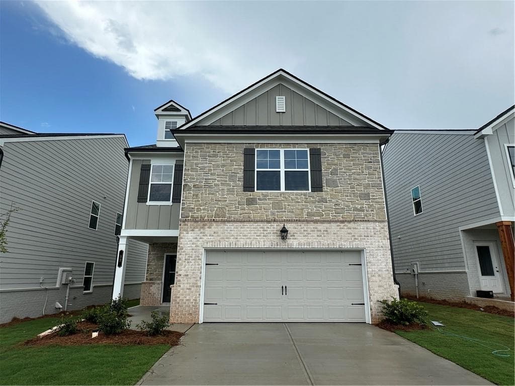 4 bedroom, 3 bathroom, 2,537 sq ft single family residence under contract at 33 Butternut Way, Auburn, GA 30011