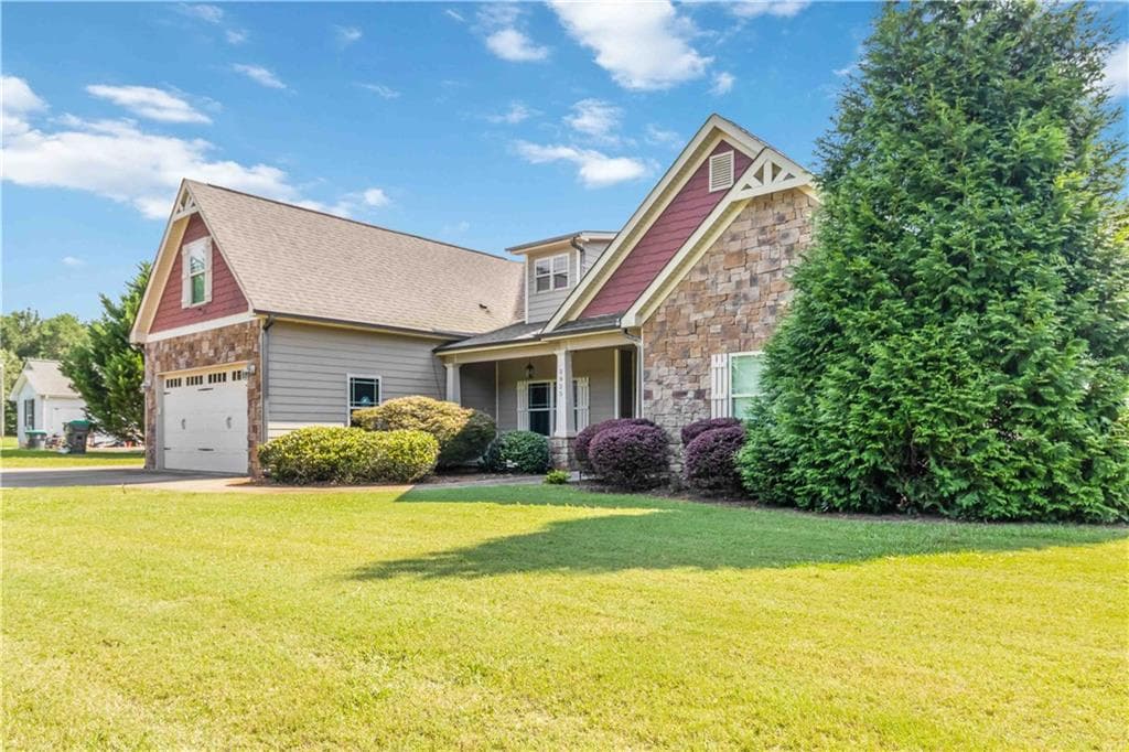 4 bedroom, 2 bathroom, 2,248 sq ft single family residence for sale at 2825 S Ola Road, Locust Grove, GA 30248 — photo 3