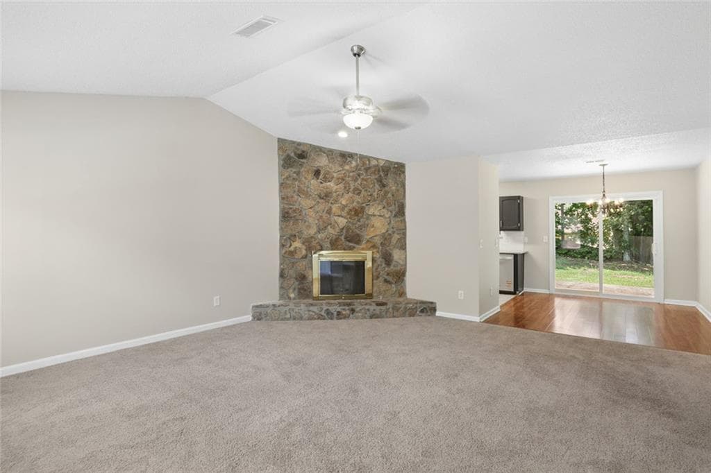 3 bedroom, 2 bathroom, 1,351 sq ft single family residence for sale at 1050 Chapman Circle, Stone Mountain, GA 30088 — photo 3
