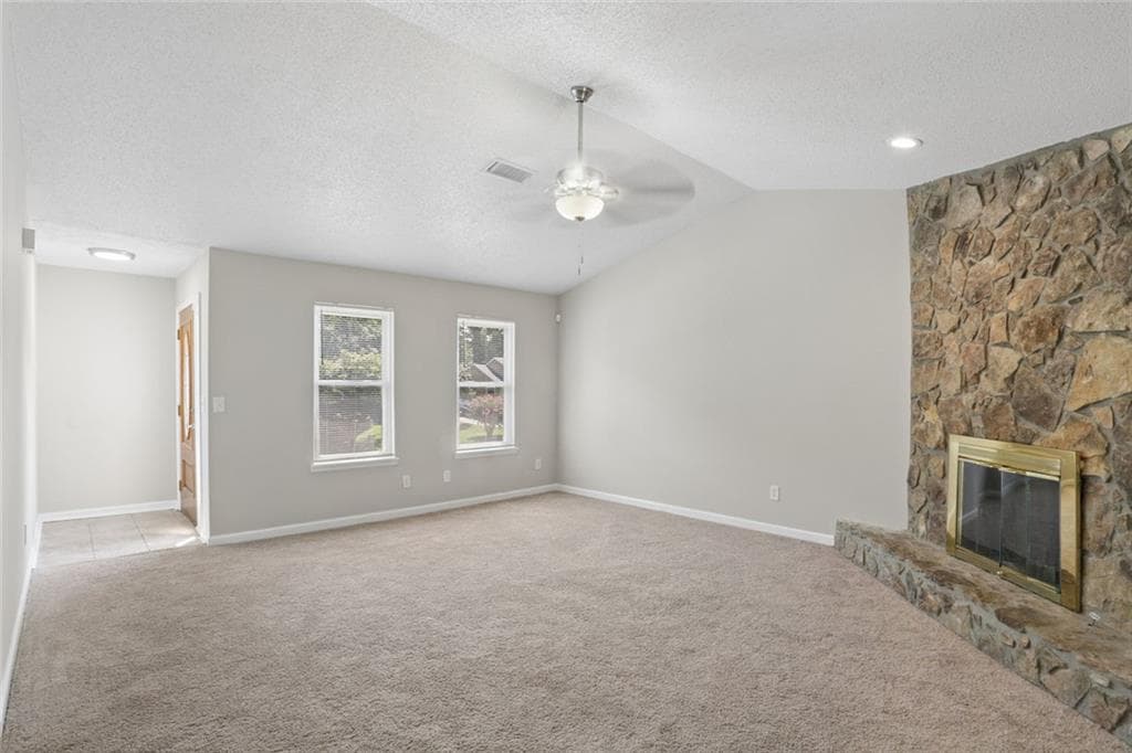 3 bedroom, 2 bathroom, 1,351 sq ft single family residence for sale at 1050 Chapman Circle, Stone Mountain, GA 30088 — photo 5