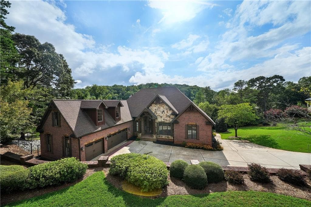 6 bedroom, 6 bathroom, 5,728 sq ft single family residence for sale at 2255 Boy Scout Camp Road, Gainesville, GA 30501 — photo 2