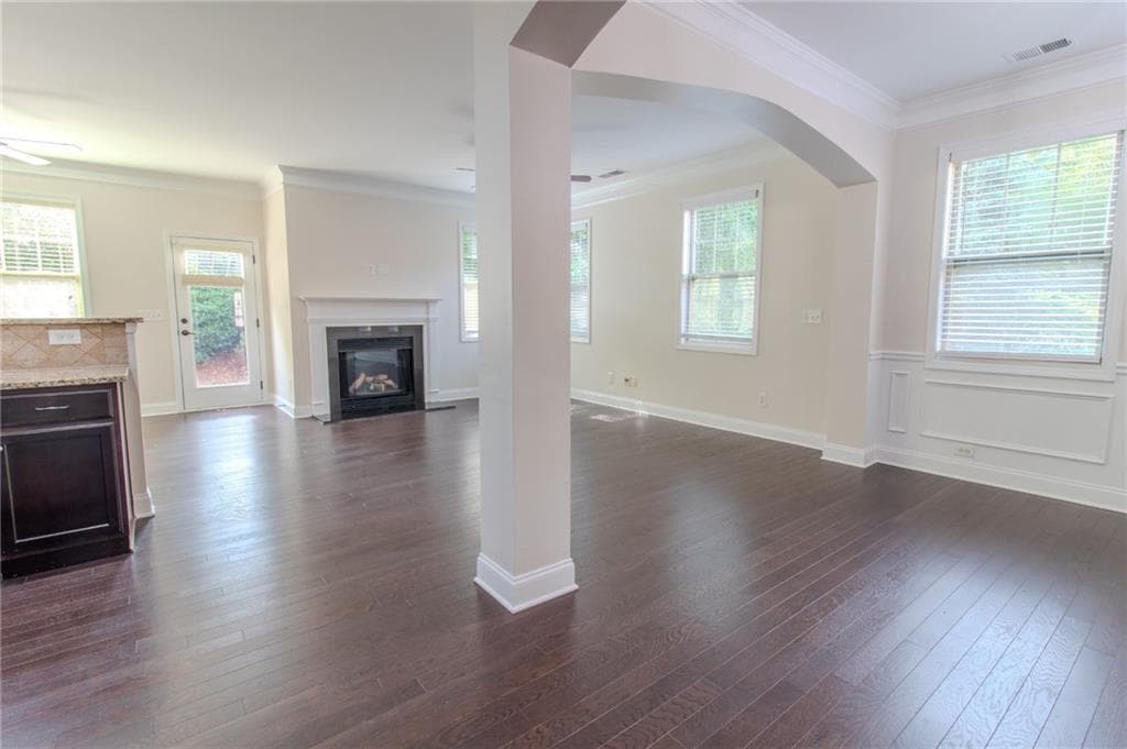 3 bedroom, 3 bathroom, 2,363 sq ft townhouse for sale at 5830 Norfolk Chase Road, Peachtree Corners, GA 30092 — photo 3