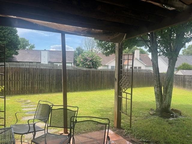 3 bedroom, 2 bathroom, 1,660 sq ft single family residence for sale at 2853 Avalon Meadows Court, Lawrenceville, GA 30044 — photo 3