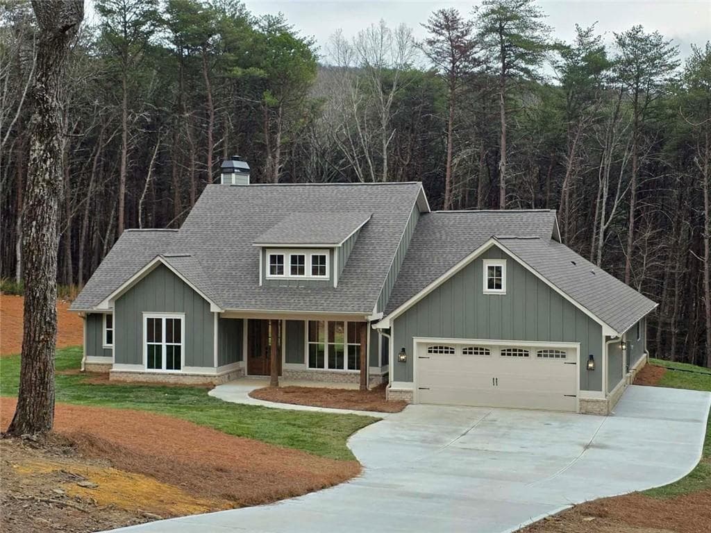 3 bedroom, 3 bathroom, 2,020 sq ft single family residence for sale at 207 Walton Street, Loganville, GA 30052 — photo 4