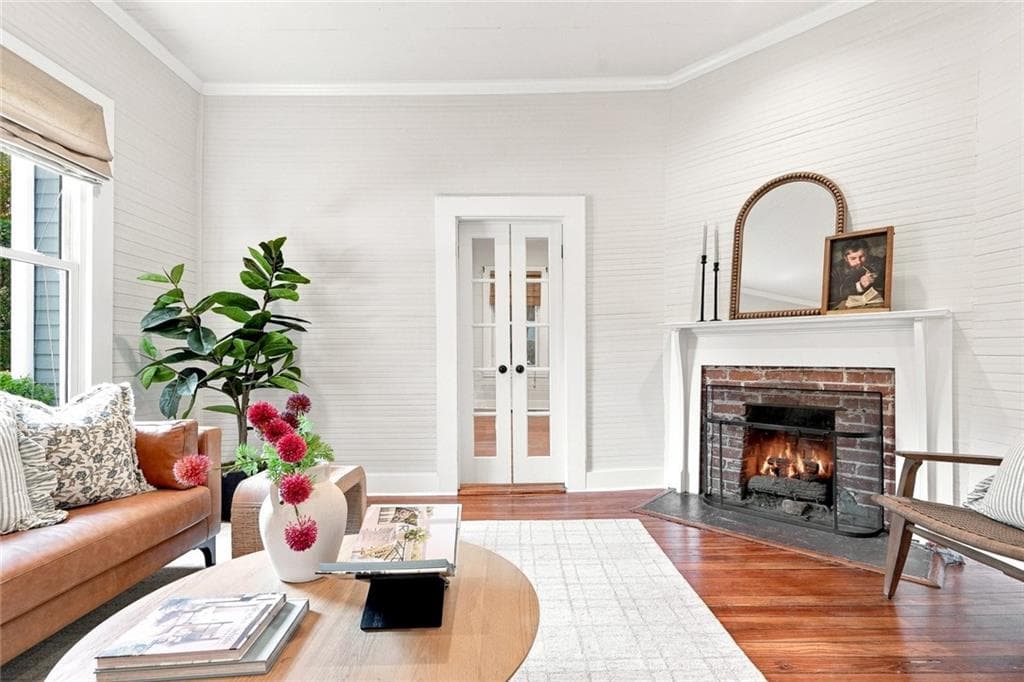 2 bedroom, 1 bathroom, 1,368 sq ft single family residence under contract at 1978 Butler Way, Atlanta, GA 30318 — photo 4
