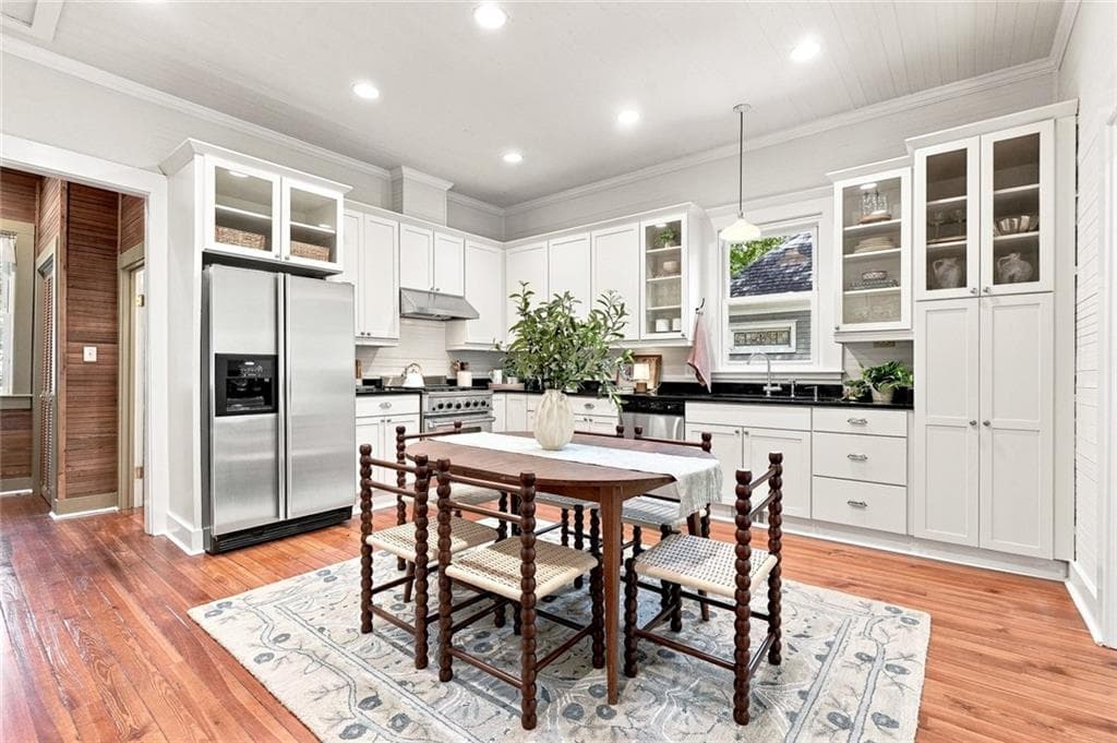 2 bedroom, 1 bathroom, 1,368 sq ft single family residence under contract at 1978 Butler Way, Atlanta, GA 30318 — photo 8