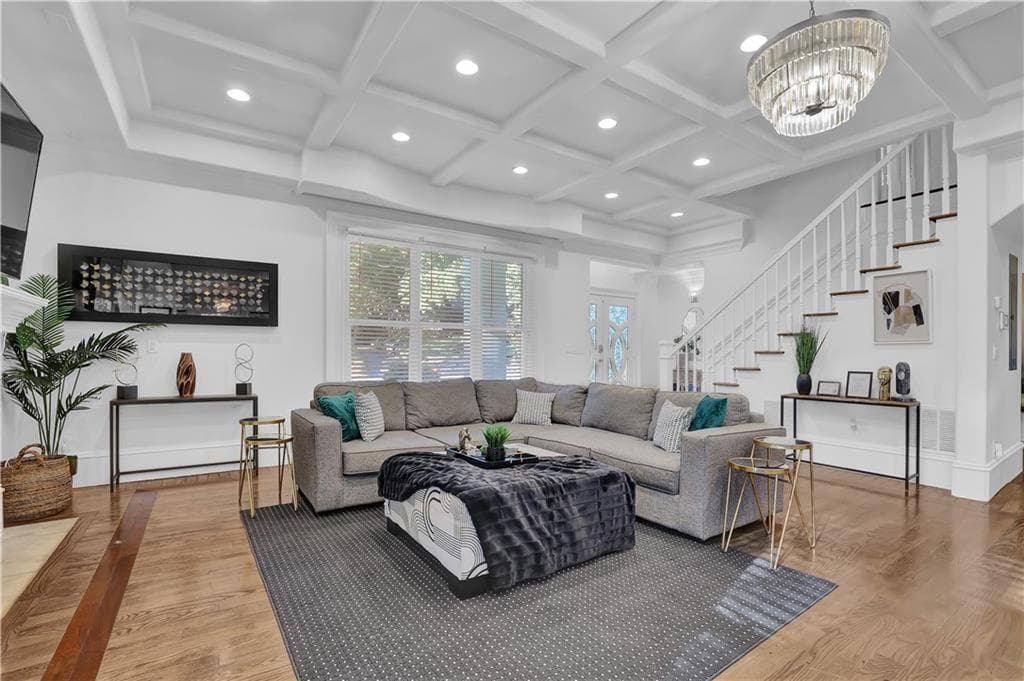 6 bedroom, 7 bathroom, 4,300 sq ft single family residence for rent at 50 NW Lakeland Drive, Atlanta, GA 30305 for $12,500 a month — photo 2