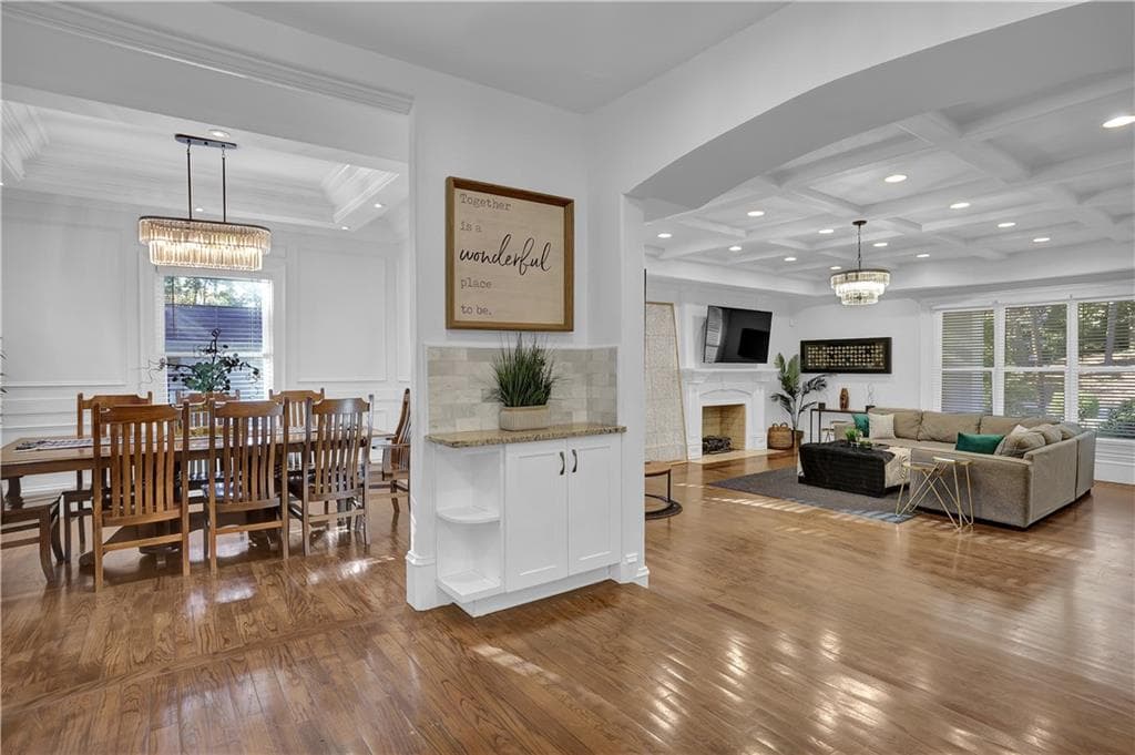 6 bedroom, 7 bathroom, 4,300 sq ft single family residence for rent at 50 NW Lakeland Drive, Atlanta, GA 30305 for $12,500 a month — photo 6