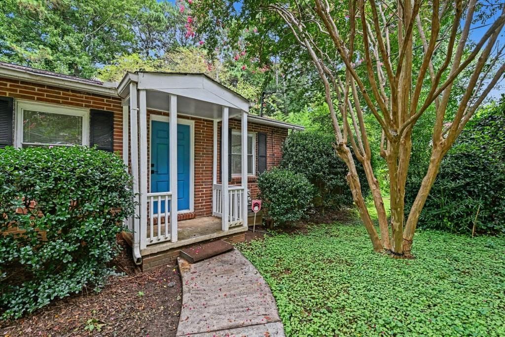3 bedroom, 1 bathroom, 1,064 sq ft single family residence for sale at 1868 Robinhill Court, Tucker, GA 30084 — photo 7