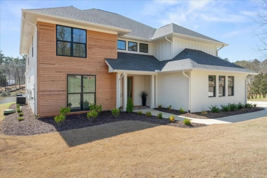 4 bedroom, 4 bathroom, 4,374 sq ft single family residence for sale at 1270 Glen Eagle Drive, Greensboro, GA 30642 — photo 4