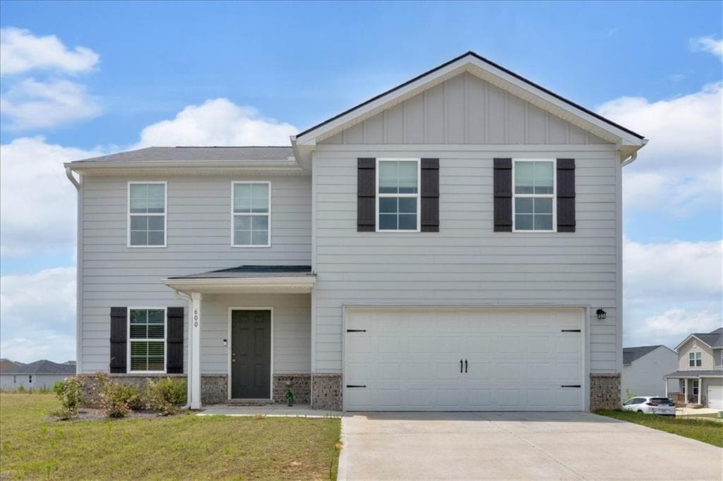 4 bedroom, 3 bathroom, 2,192 sq ft single family residence for sale at 600 Tudor Street, Kingston, GA 30145 — photo 2