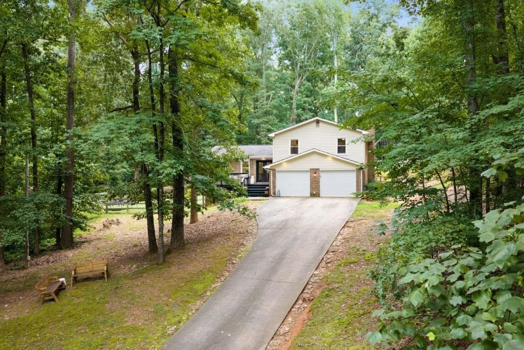 3 bedroom, 3 bathroom, 2,953 sq ft single family residence for sale at 118 Glenell Drive, Woodstock, GA 30189 — photo 3