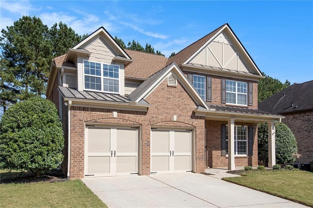 5 bedroom, 4 bathroom, 3,294 sq ft single family residence for sale at 4825 Silver Leaf Drive, Cumming, GA 30040 — photo 3