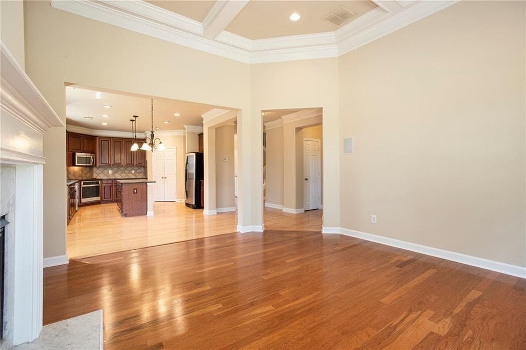 5 bedroom, 4 bathroom, 3,294 sq ft single family residence for sale at 4825 Silver Leaf Drive, Cumming, GA 30040 — photo 7