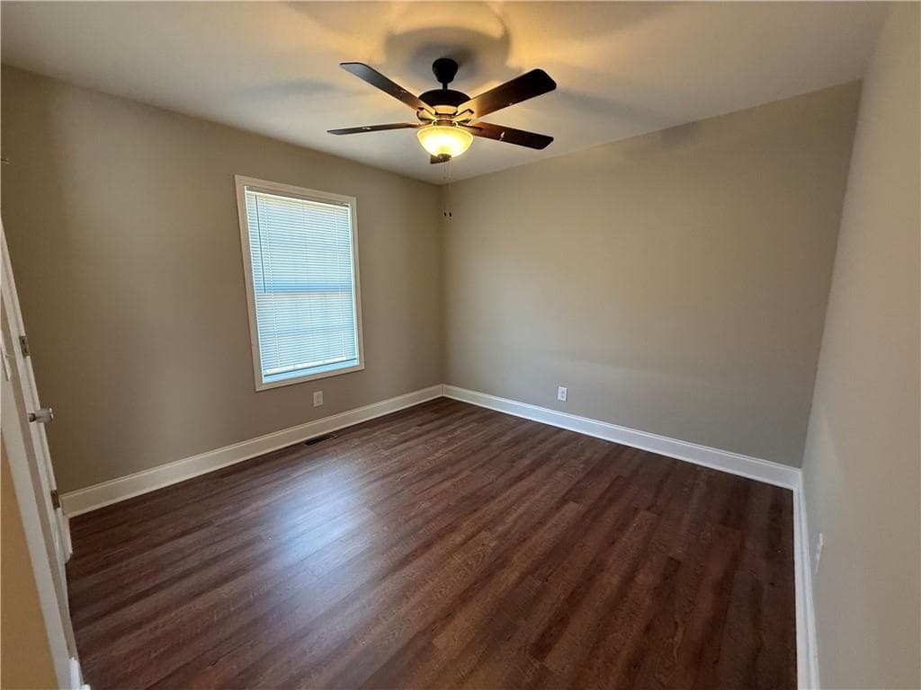 3 bedroom, 2 bathroom, 1,386 sq ft single family residence for rent at 5915 Maiden Lane, Lula, GA 30554 for $1,850 a month — photo 7