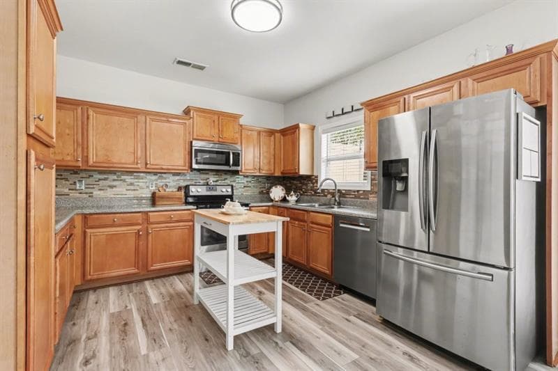 2 bedroom, 3 bathroom, 2,341 sq ft townhouse for sale at 136 Meeting Place, Lawrenceville, GA 30044 — photo 3