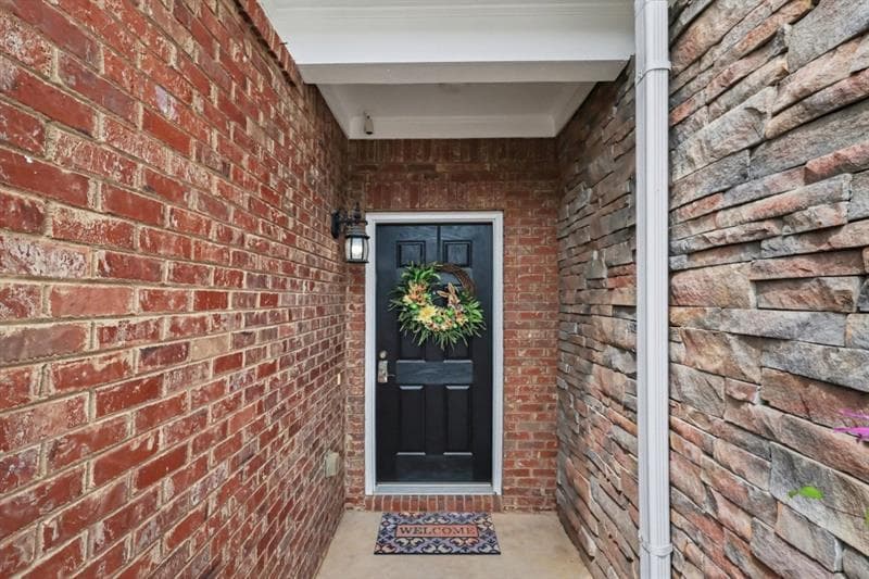 2 bedroom, 3 bathroom, 2,341 sq ft townhouse for sale at 136 Meeting Place, Lawrenceville, GA 30044 — photo 9
