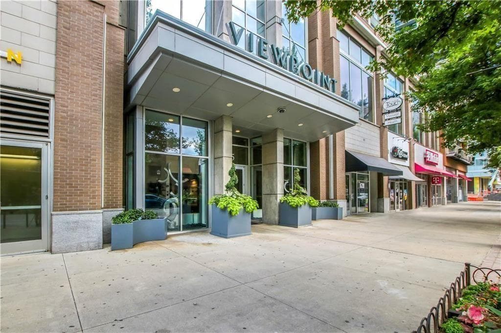 2 bedroom, 1 bathroom, 861 sq ft condominium under contract at 855 Peachtree Street 1510, Atlanta, GA 30308