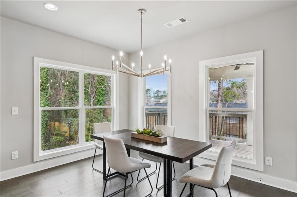 4 bedroom, 5 bathroom, 4,332 sq ft single family residence for sale at 3131 Stonegate Drive, Atlanta, GA 30331 — photo 8